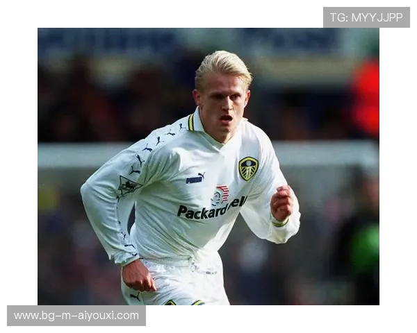 哈兰德背身护球稳如磐石，探索现代足球的力量与智慧