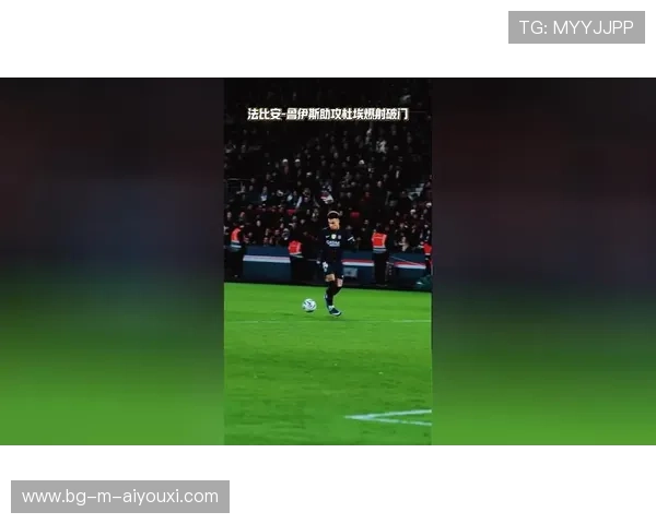 曼城沃克高速超车后传中助攻，创造经典镜头！